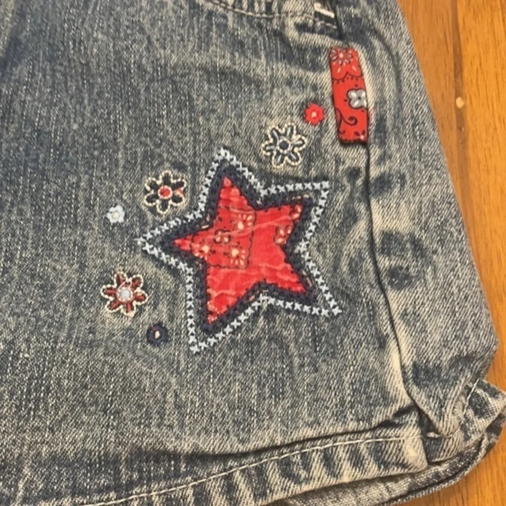 Star and flower jean skort 109